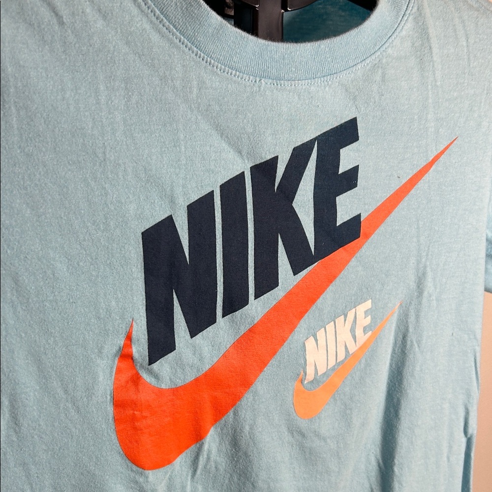 Nike Kids Aqua T-Shirt with Dual Orange and White Logos - Picture 4 of 6